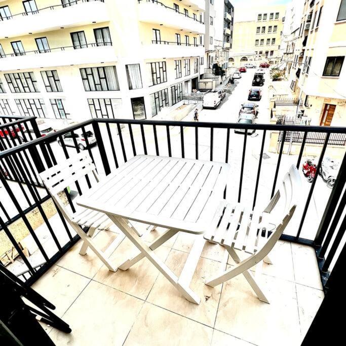 Gzira Smart 1 Bedroom Apartment Экстерьер фото